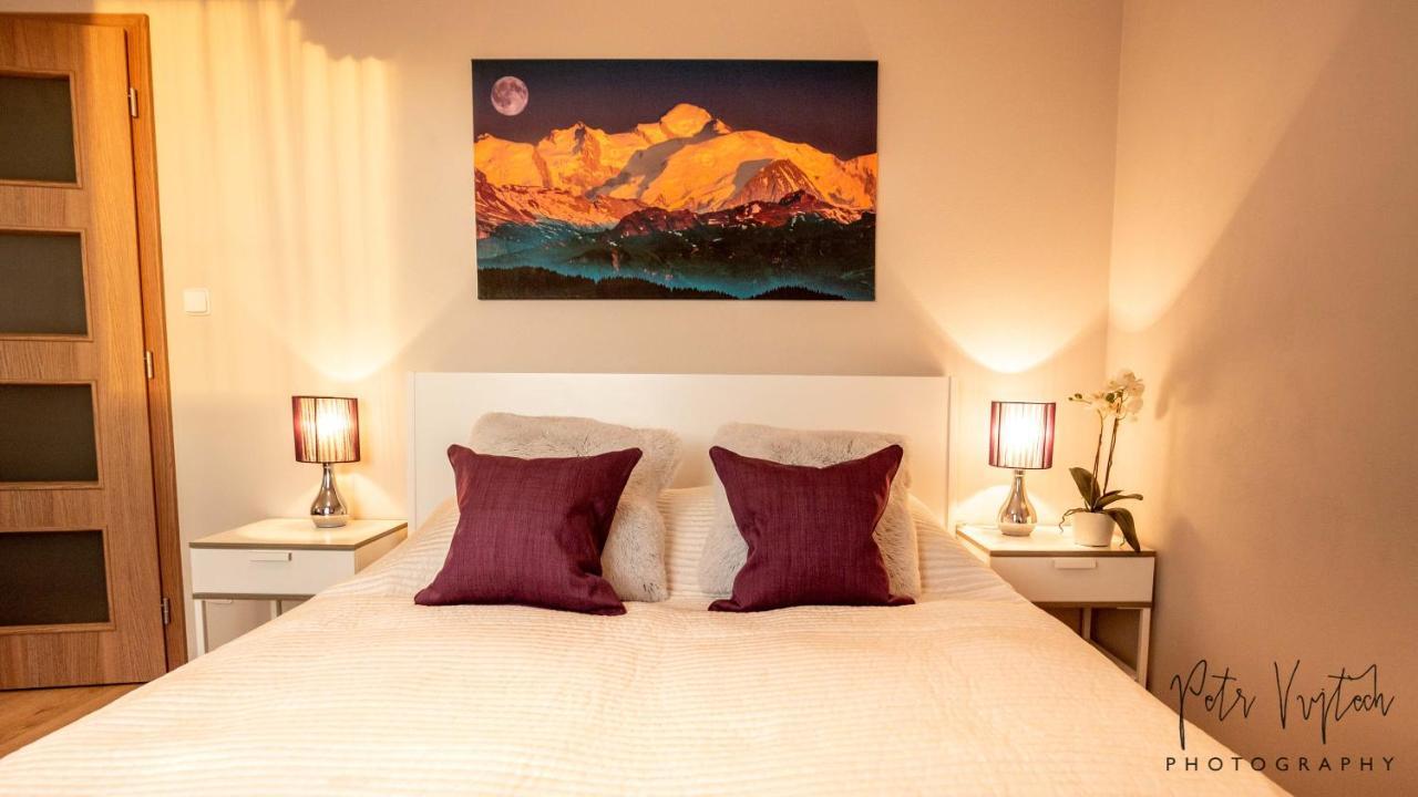 Luxurious, Lovely And Romantic Apartment In Tábor Exteriör bild