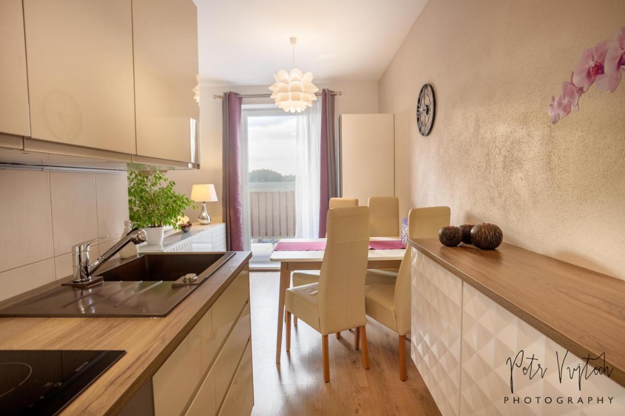 Luxurious, Lovely And Romantic Apartment In Tábor Exteriör bild