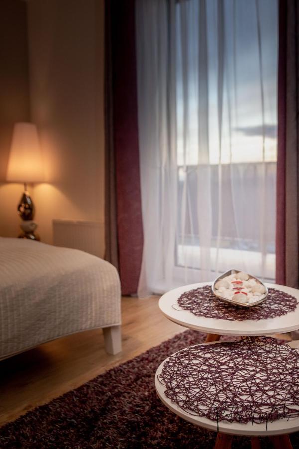 Luxurious, Lovely And Romantic Apartment In Tábor Exteriör bild